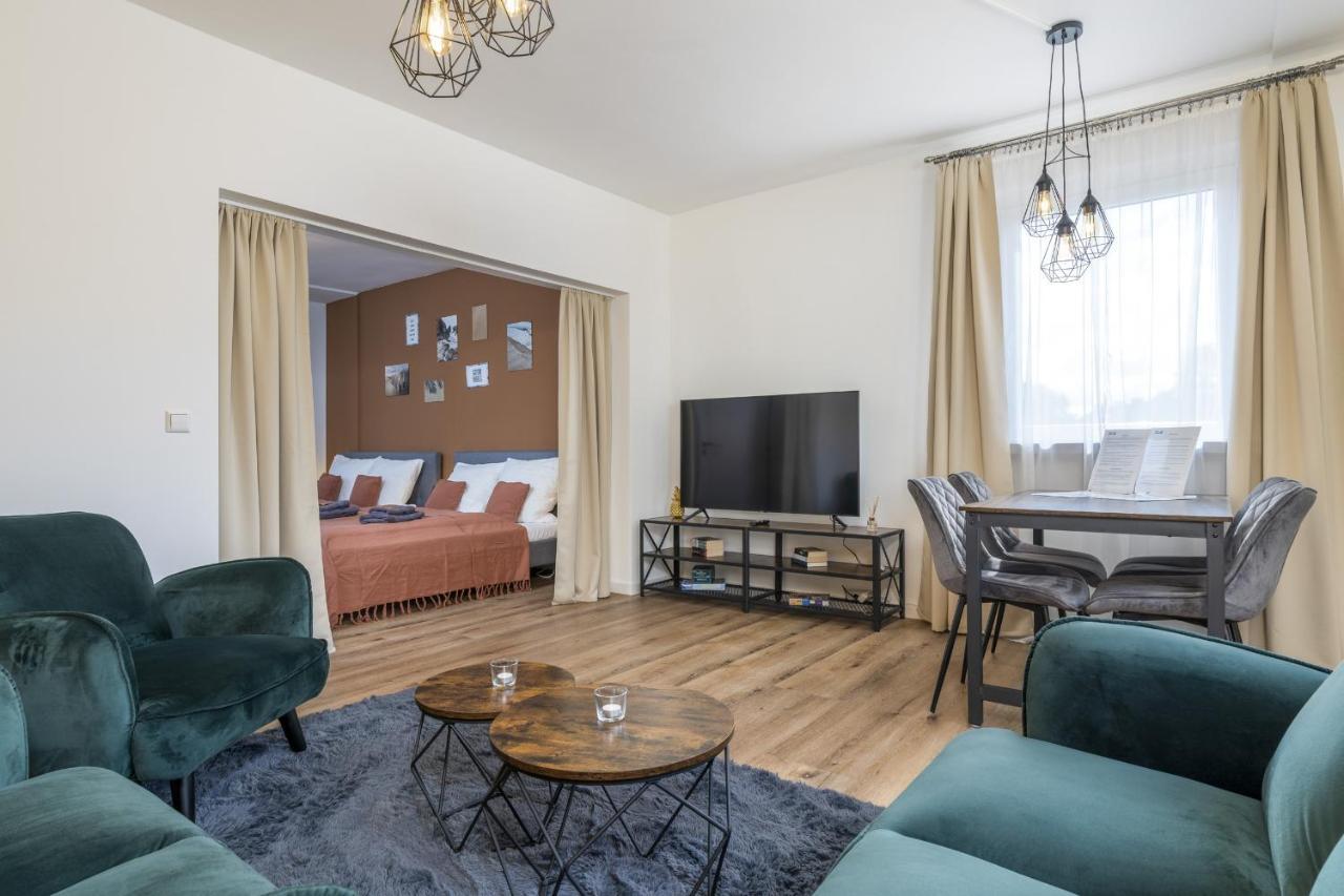Free Living - Jungle Design Apartments, Zentrum, Parkplatz, Kueche, Wlan Wolfsburg Exterior foto
